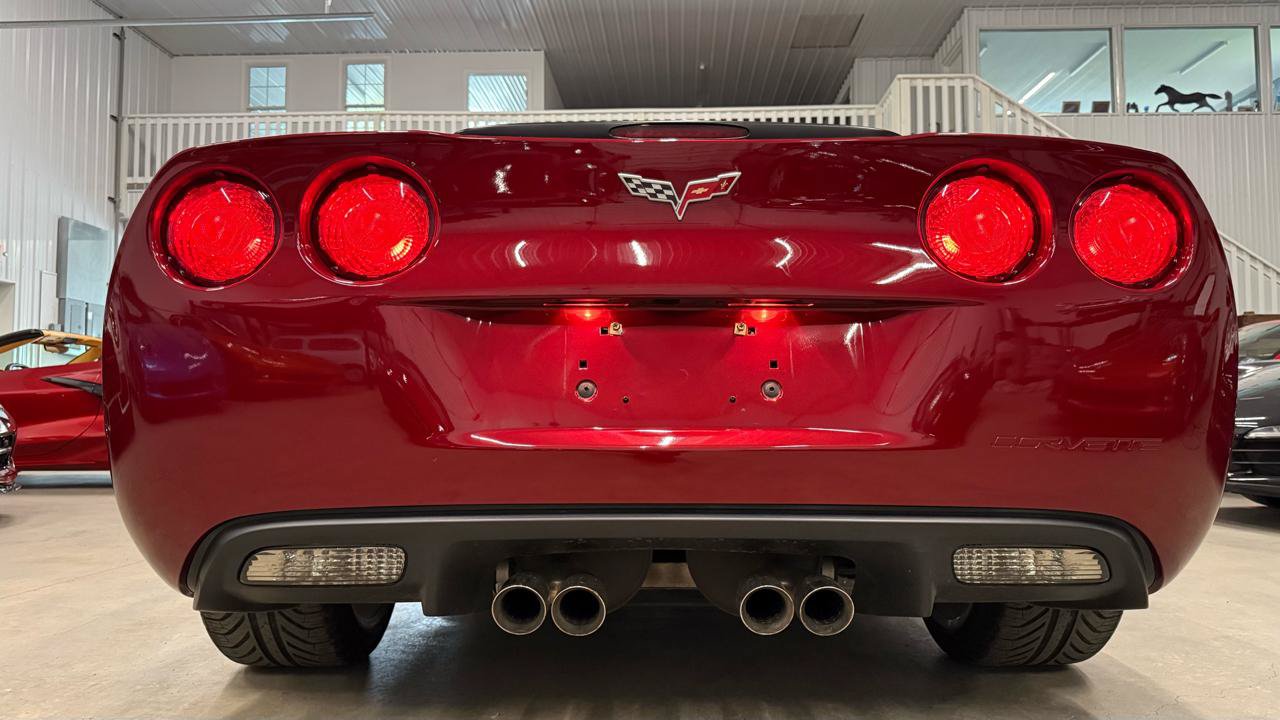 Used 2006 Chevrolet Corvette Convertible RWD image 20