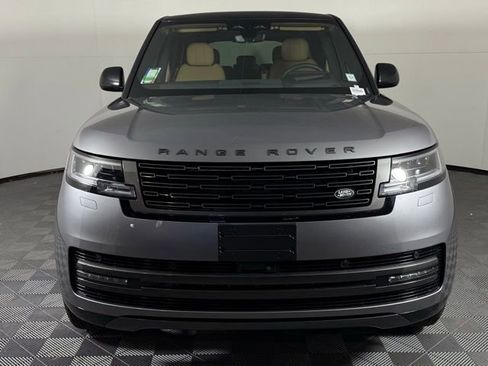 New 2025 Land Rover Range Rover Long Wheelbase SE image 11
