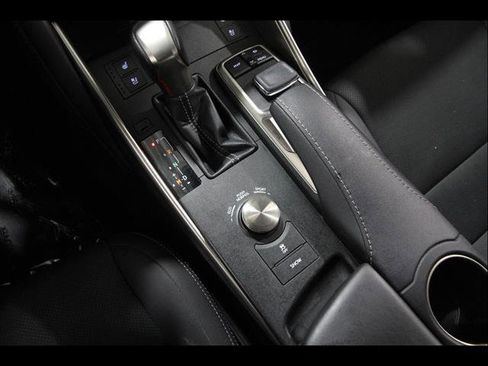 Used 2018 Lexus IS 300 AWD w/ Comfort Package image 17