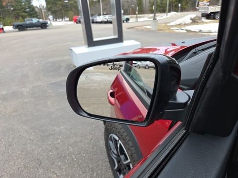 Used 2025 Jeep Compass Trailhawk image 38