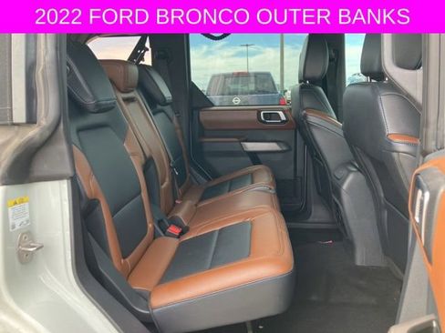 Used 2022 Ford Bronco Outer Banks AWD/4WD image 14