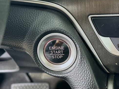 Used 2018 Honda Accord LX image 17