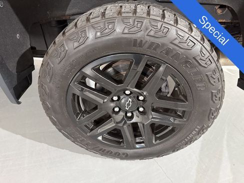 Used 2022 Chevrolet Silverado 1500 LT Trail Boss w/ Bed Protection Package image 6