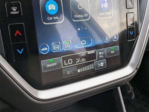 Used 2024 Subaru Crosstrek 2.0i Premium image 18