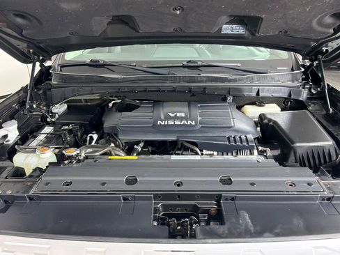 Used 2017 Nissan Titan SL AWD/4WD image 24