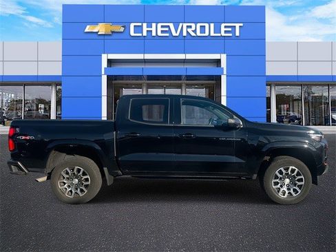 Certified 2023 Chevrolet Colorado LT w/ LT Convenience Package III image 2