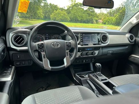 Used 2023 Toyota Tacoma SR5 RWD image 13