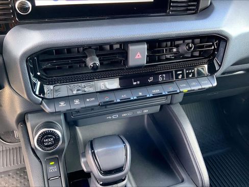 Used 2024 Toyota Land Cruiser 1958 image 31