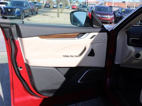 Used 2020 Maserati Levante S GranLusso image 19