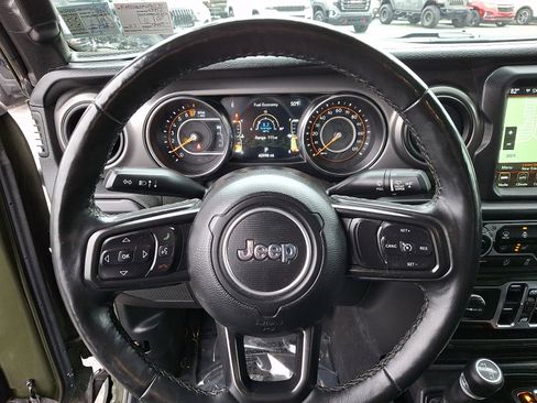 Used 2021 Jeep Gladiator Sport image 19