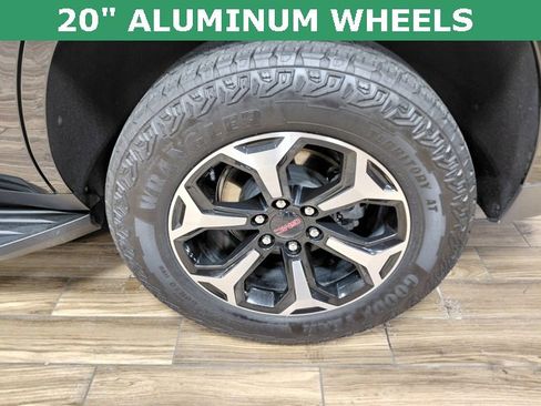 Used 2025 GMC Yukon AT4 w/ LPO, Floor Liner Package image 18