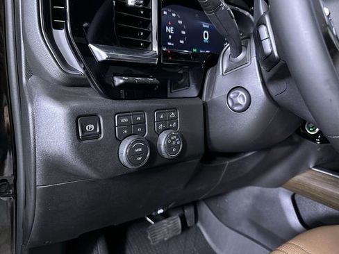 New 2026 Chevrolet Silverado 1500 High Country AWD/4WD image 18