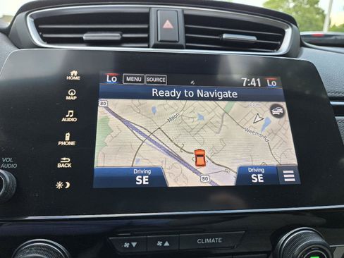 Used 2018 Honda CR-V Touring image 7