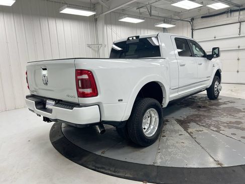 Used 2024 RAM 3500 Limited AWD/4WD image 3
