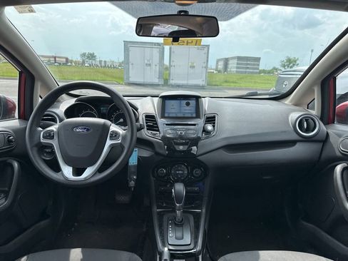 Used 2017 Ford Fiesta SE w/ Equipment Group 201A FWD image 19