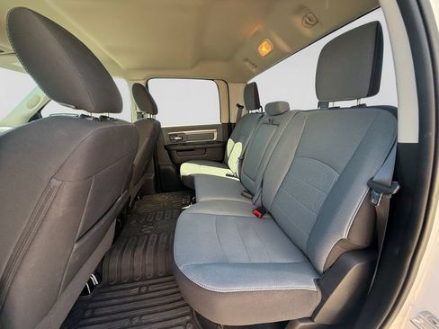 Used 2022 RAM 1500 Classic SLT AWD/4WD image 35