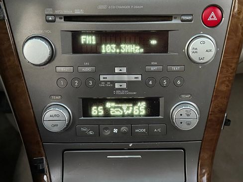 Used 2008 Subaru Outback 2.5i Limited L.L. Bean image 24