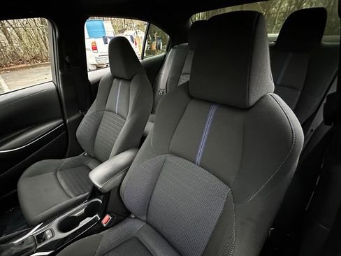 Used 2021 Toyota Corolla SE image 11