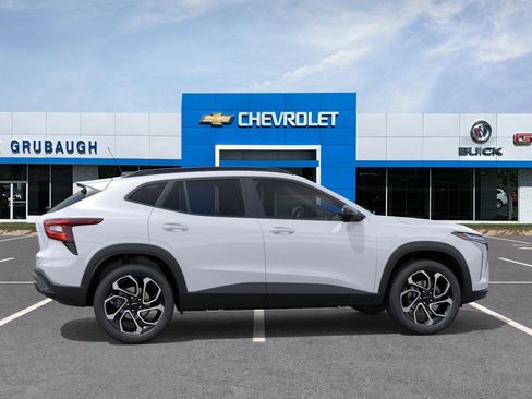 New 2026 Chevrolet Trax RS image 5