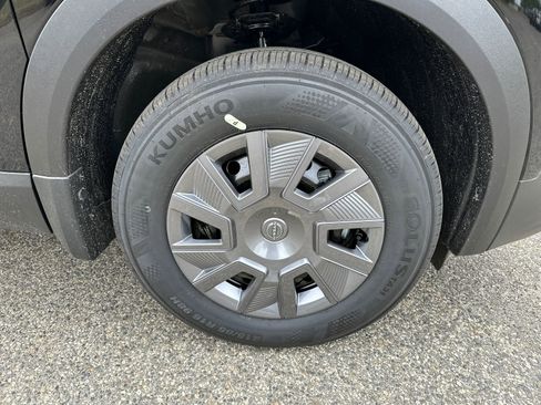 New 2026 Nissan Kicks S FWD image 10