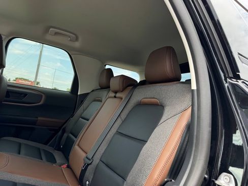 Certified 2023 Ford Bronco Sport Outer Banks w/ Tech Package AWD/4WD image 10