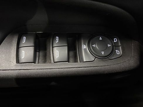 Used 2024 Chevrolet Equinox LT FWD image 20