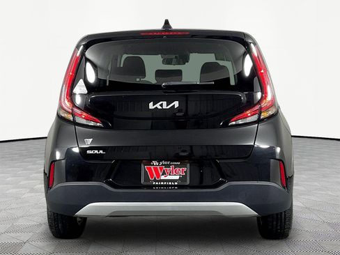 Used 2024 Kia Soul LX w/ Option Group 015 FWD image 5