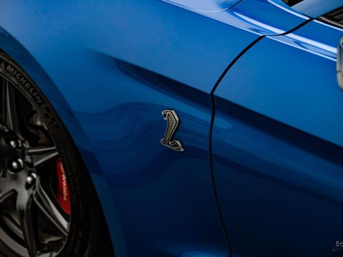 Used 2021 Ford Mustang Shelby GT500 w/ Carbon Fiber Track Pack image 33