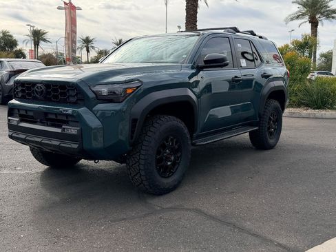 New 2026 Toyota 4Runner TRD Off-Road image 2