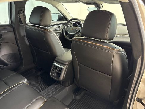 Used 2019 Chevrolet Impala Premier FWD image 31