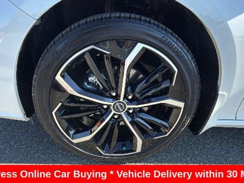 Certified 2025 Nissan Altima 2.5 SR AWD/4WD image 9