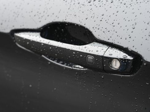 Used 2024 Mitsubishi Outlander SE Black Edition image 13