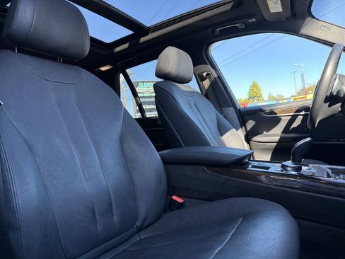 Used 2018 BMW X5 xDrive35i w/ M Sport Package AWD/4WD image 15