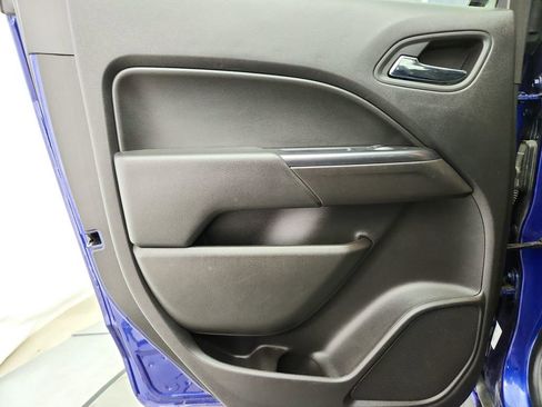Used 2017 Chevrolet Colorado LT AWD/4WD image 20