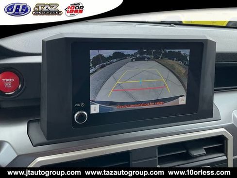 Used 2025 Toyota Tacoma TRD Off-Road AWD/4WD image 17