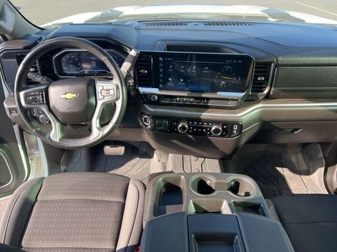 Used 2024 Chevrolet Silverado 3500 LT w/ Convenience Package image 13