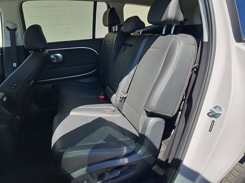 New 2026 Hyundai Ioniq 9 SEL image 23