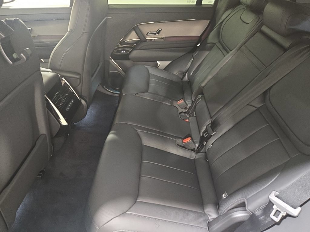 New 2026 Land Rover Range Rover Sport Dynamic SE AWD/4WD image 20