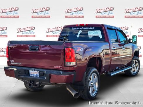 Used 2013 GMC Sierra 2500 Denali w/ Suspension Package, Off-Road image 8