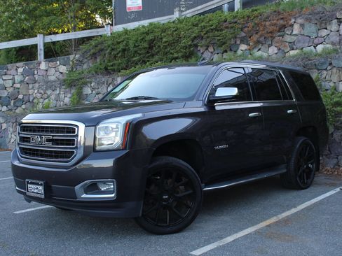 Used 2016 GMC Yukon SLT w/ Open Road Package AWD/4WD image 2