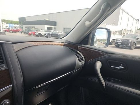 Used 2017 Nissan Armada Platinum AWD/4WD image 19