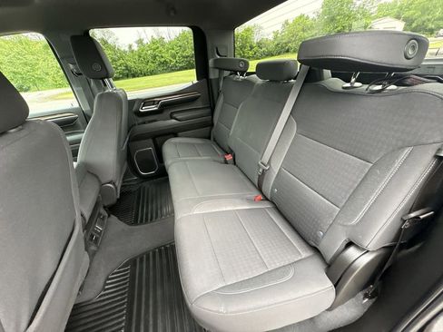 Used 2023 Chevrolet Silverado 1500 LT AWD/4WD image 23
