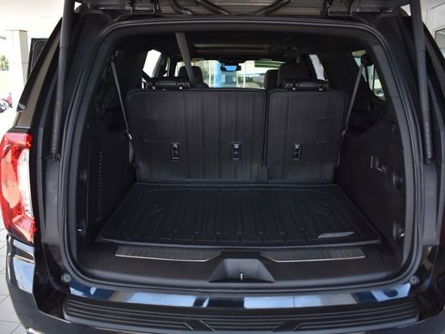 Certified 2023 GMC Yukon XL AT4 w/ AT4 Premium Plus Package AWD/4WD image 31