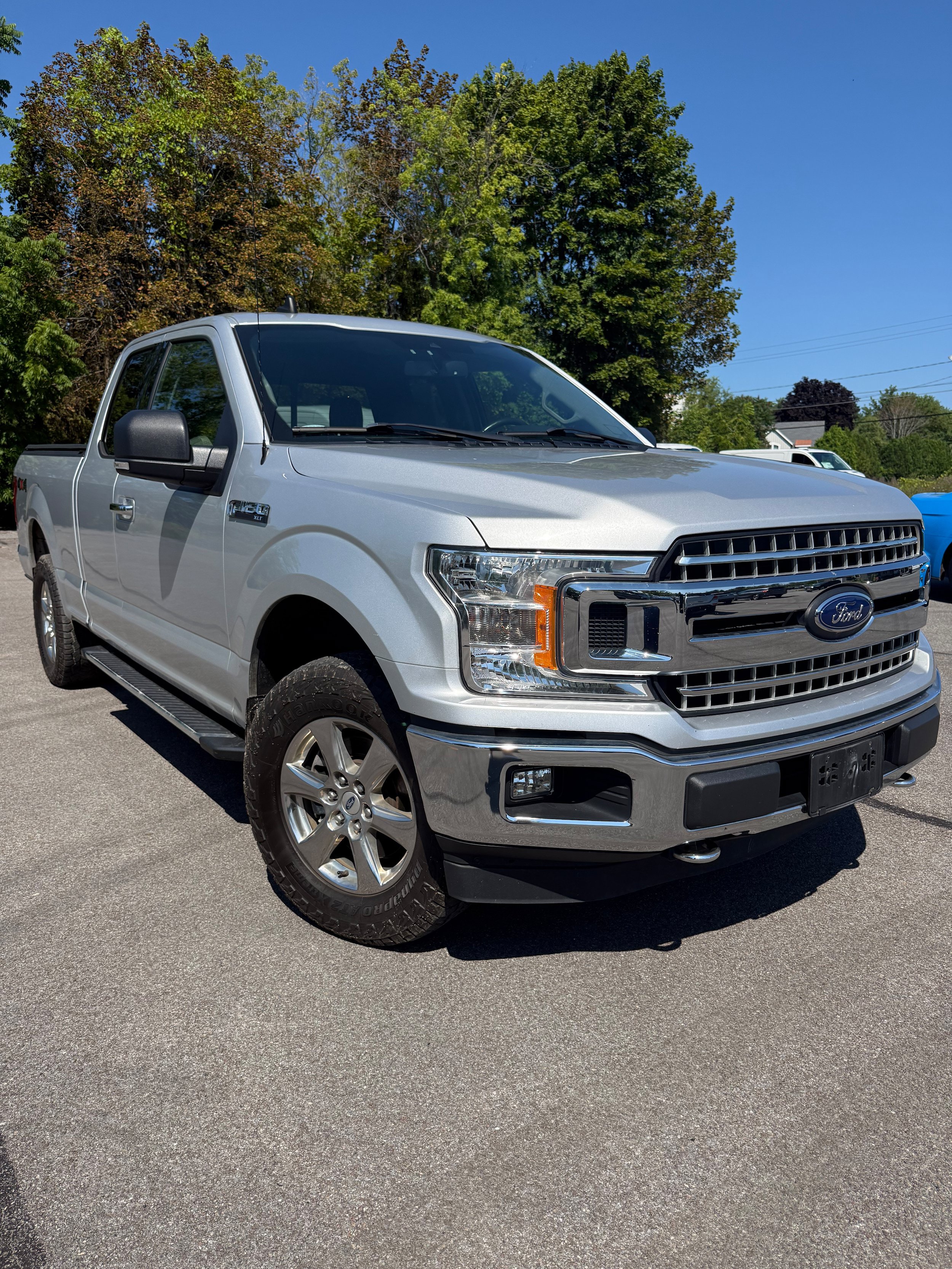 Used 2020 Ford F150 XLT w/ Equipment Group 302A Luxury AWD/4WD image 4