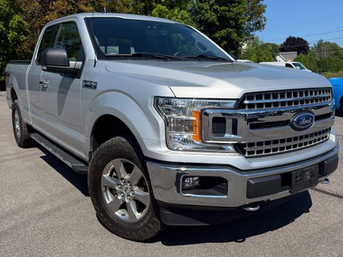 Used 2020 Ford F150 XLT w/ Equipment Group 302A Luxury AWD/4WD image 4