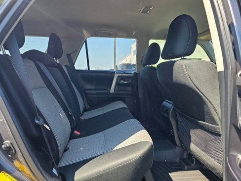 Used 2016 Toyota 4Runner SR5 AWD/4WD image 13
