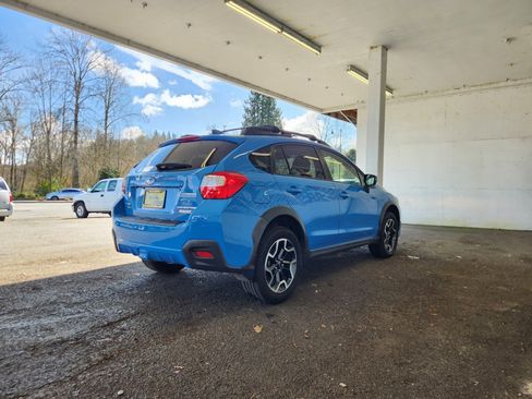 Used 2016 Subaru Crosstrek 2.0i Limited w/ Popular Package #1 image 3
