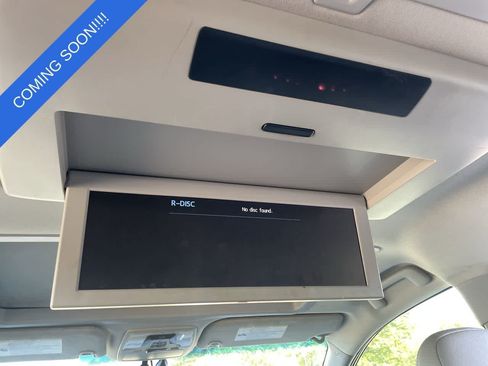Used 2015 Toyota Sienna Limited Premium FWD image 23