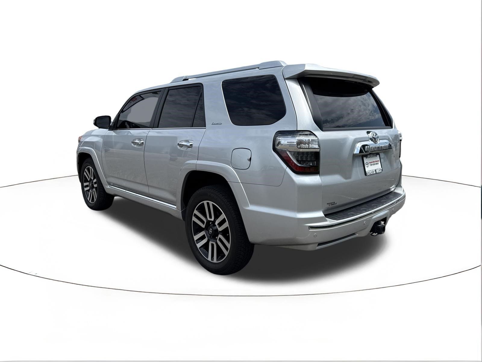 Used 2024 Toyota 4Runner Limited RWD image 5
