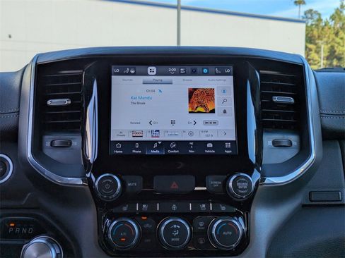 Used 2024 RAM 1500 Laramie image 16